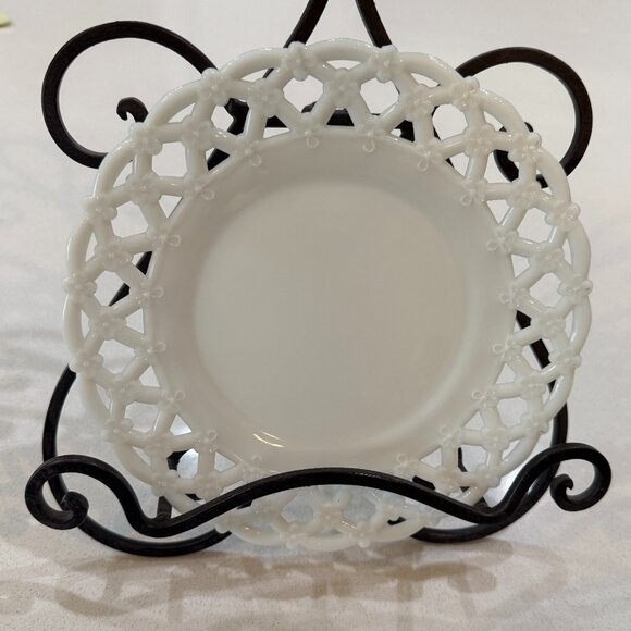 Vintage Other - Vintage 1940s Milk Glass Lace Edge Plate